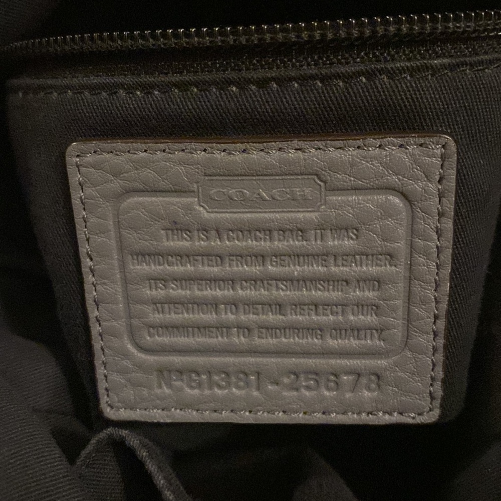 Handbag - Picture 3 of 6